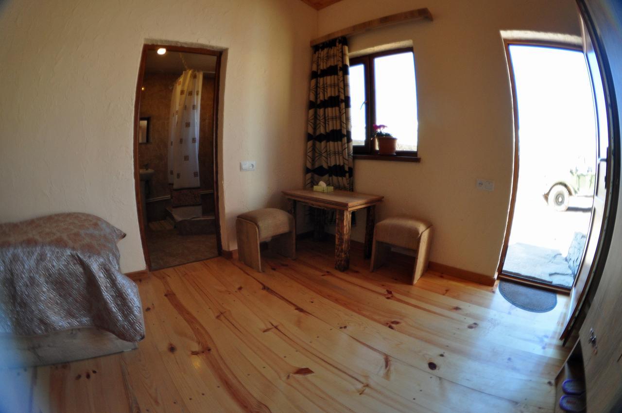 Saro B&B And Safari Tours Tatev Exteriér fotografie