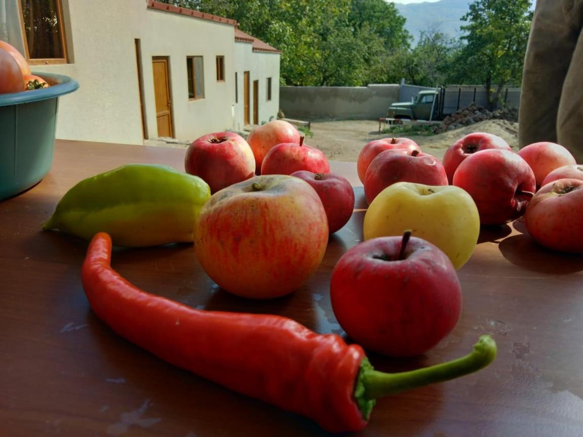 Saro B&B And Safari Tours Tatev Exteriér fotografie